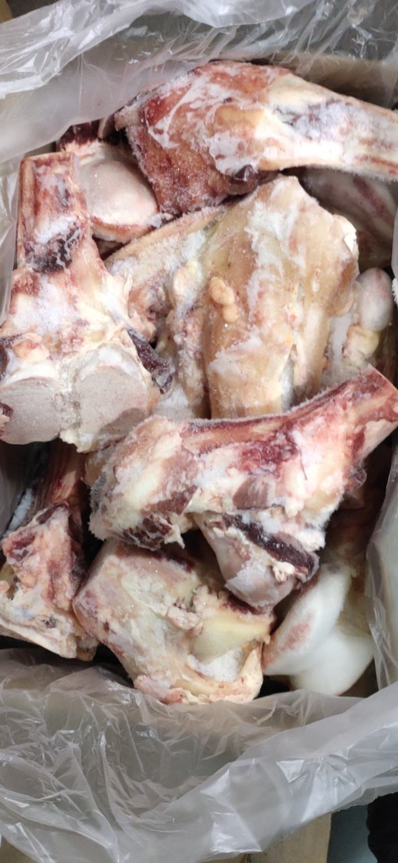 带肉带筋鲜牛棒骨