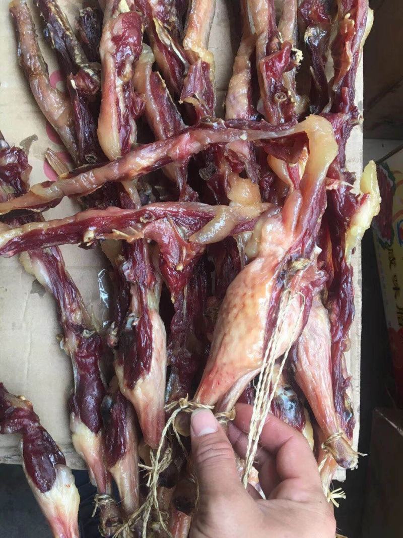 广式风味腊鸭条光滑红润煲仔饭腊肉干货糖酒味美瘦而不柴