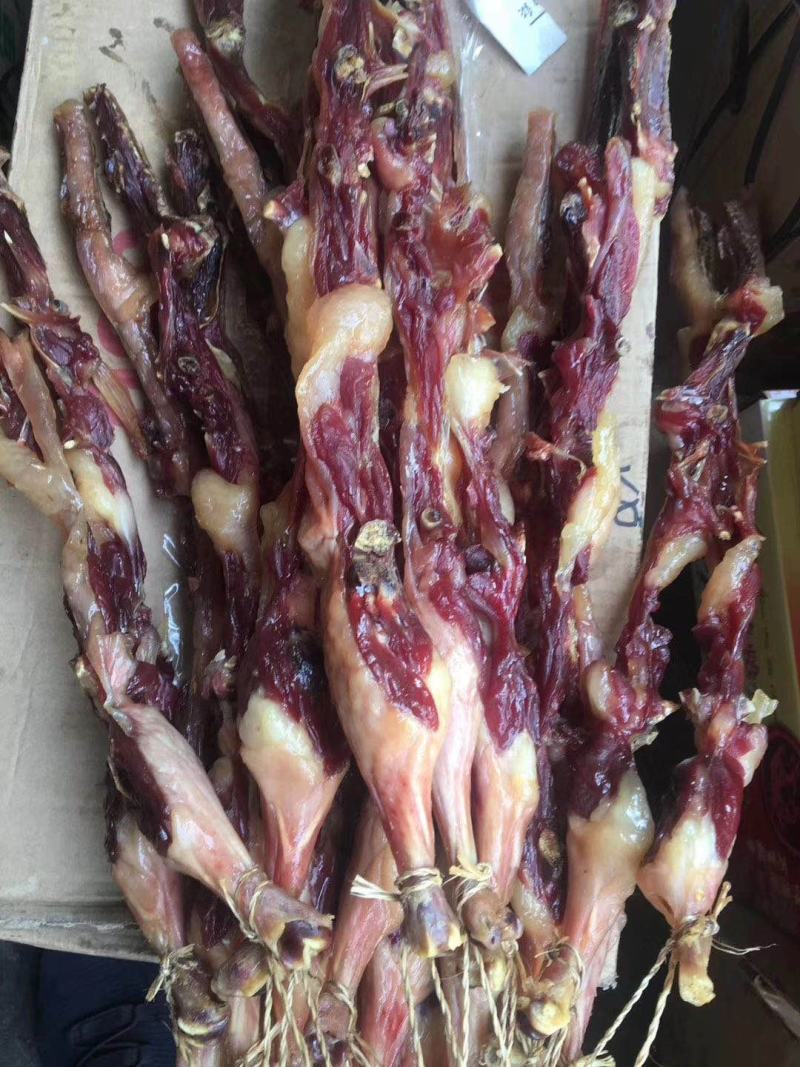 广式风味腊鸭条光滑红润煲仔饭腊肉干货糖酒味美瘦而不柴