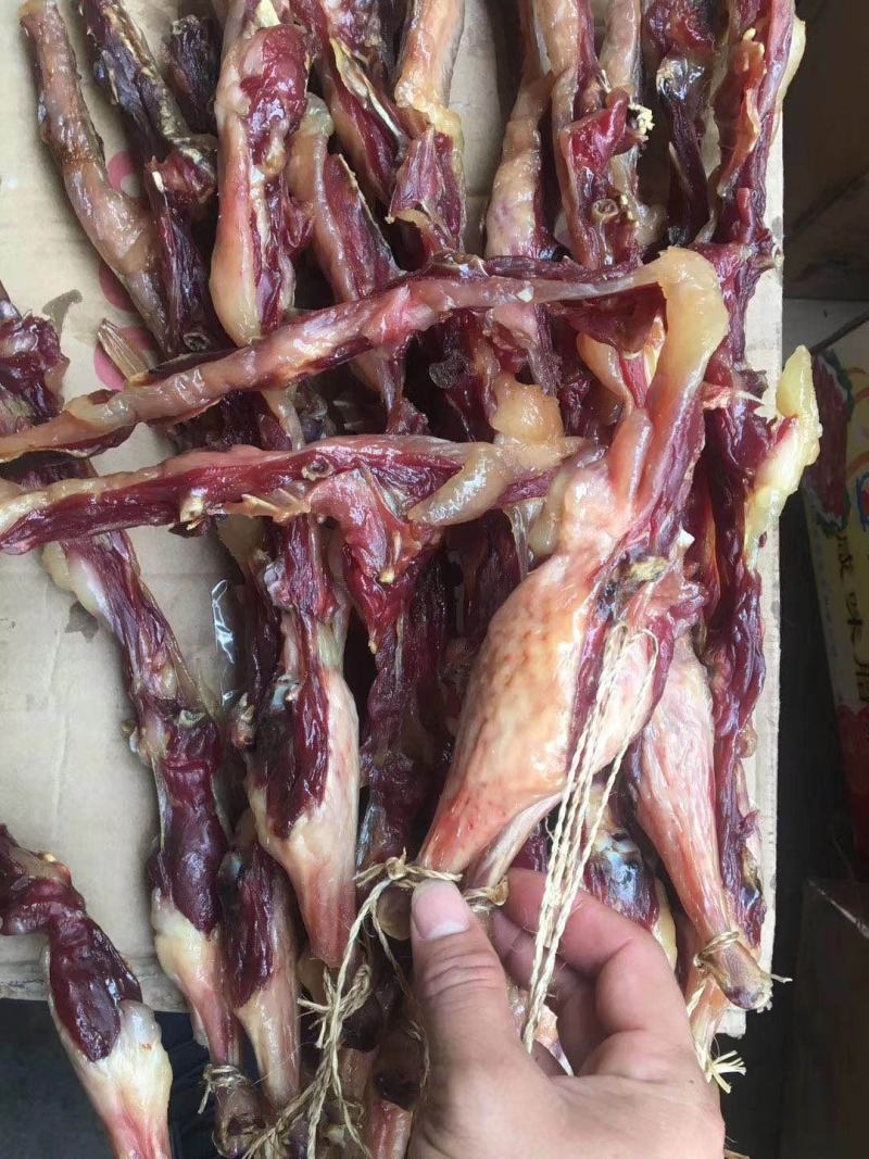 广式风味腊鸭条光滑红润煲仔饭腊肉干货糖酒味美瘦而不柴