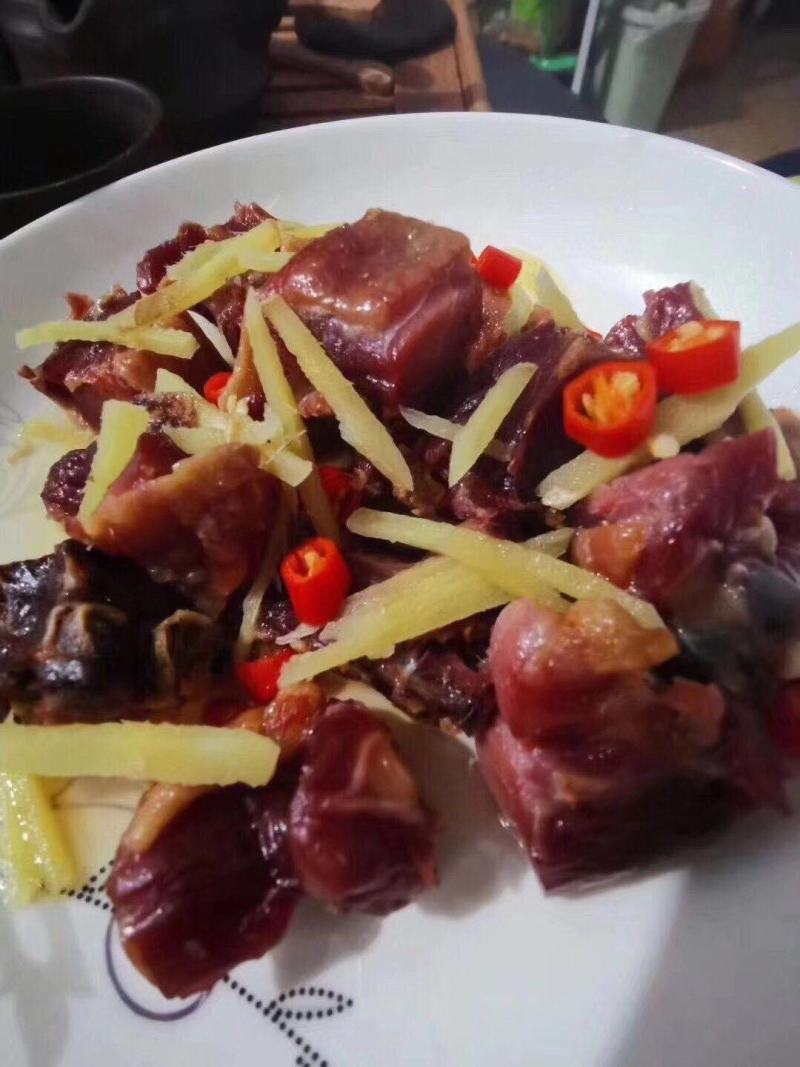 广式风味腊鸭条光滑红润煲仔饭腊肉干货糖酒味美瘦而不柴