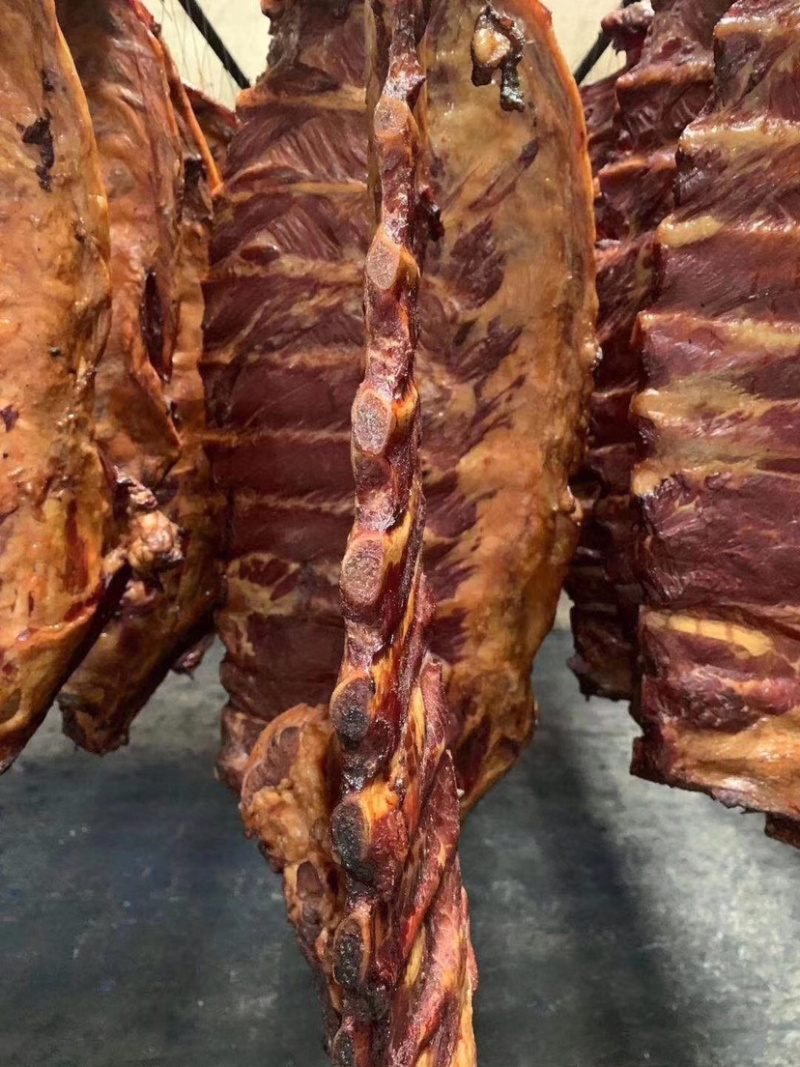 烟熏黄腊排骨（腊肉香肠源头工厂一手货源量大从优）