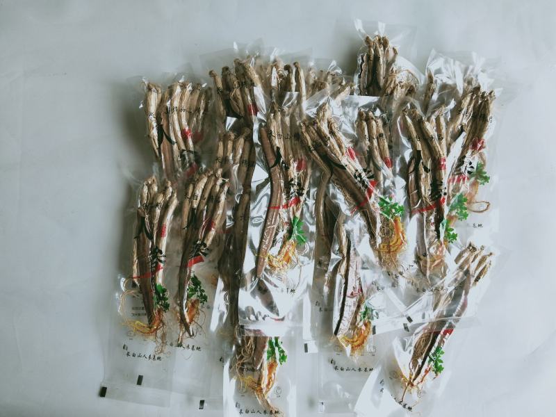 人参小礼袋，五支人参装，煮粥炖鸡煲汤泡酒佳品