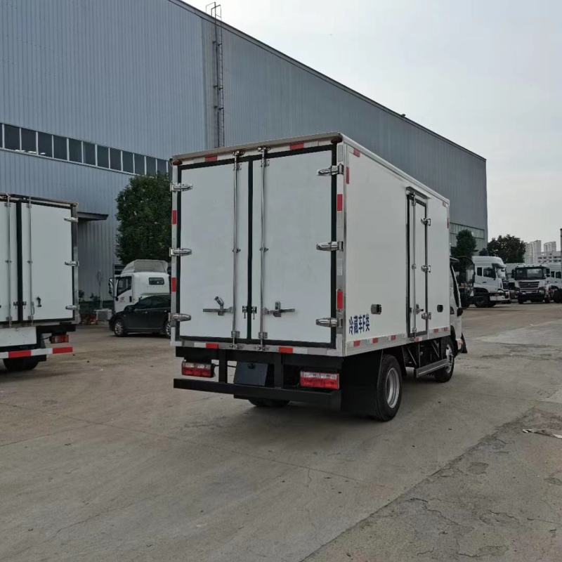 低价出售江淮康玲J3冷藏车