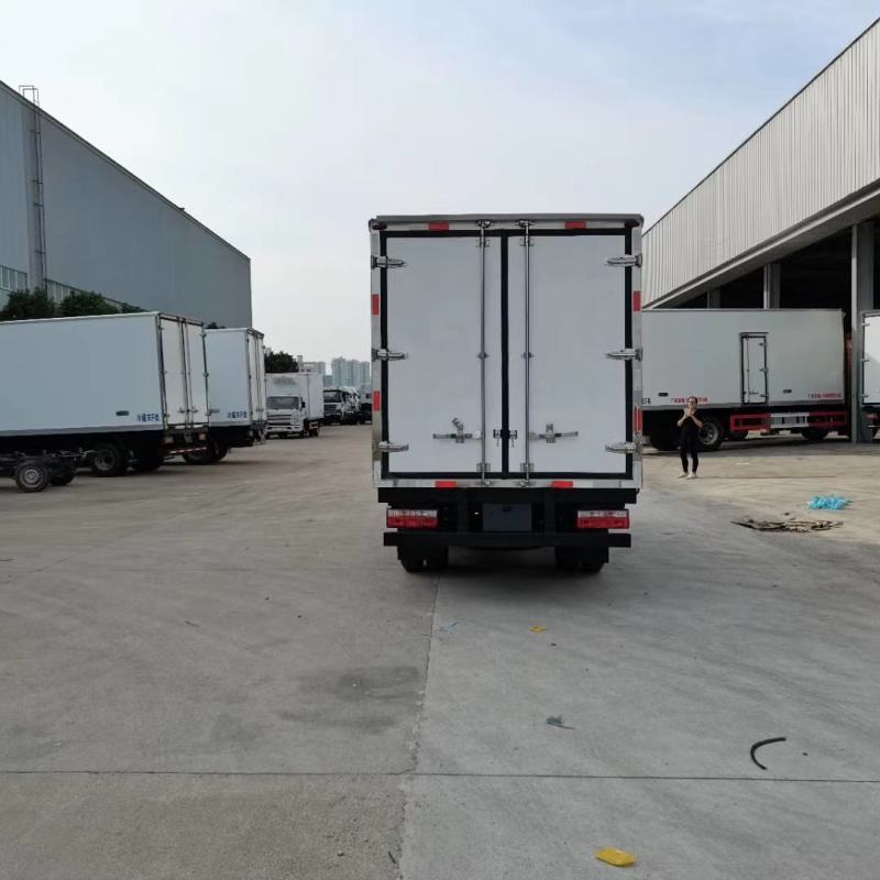 低价出售江淮康玲J3冷藏车