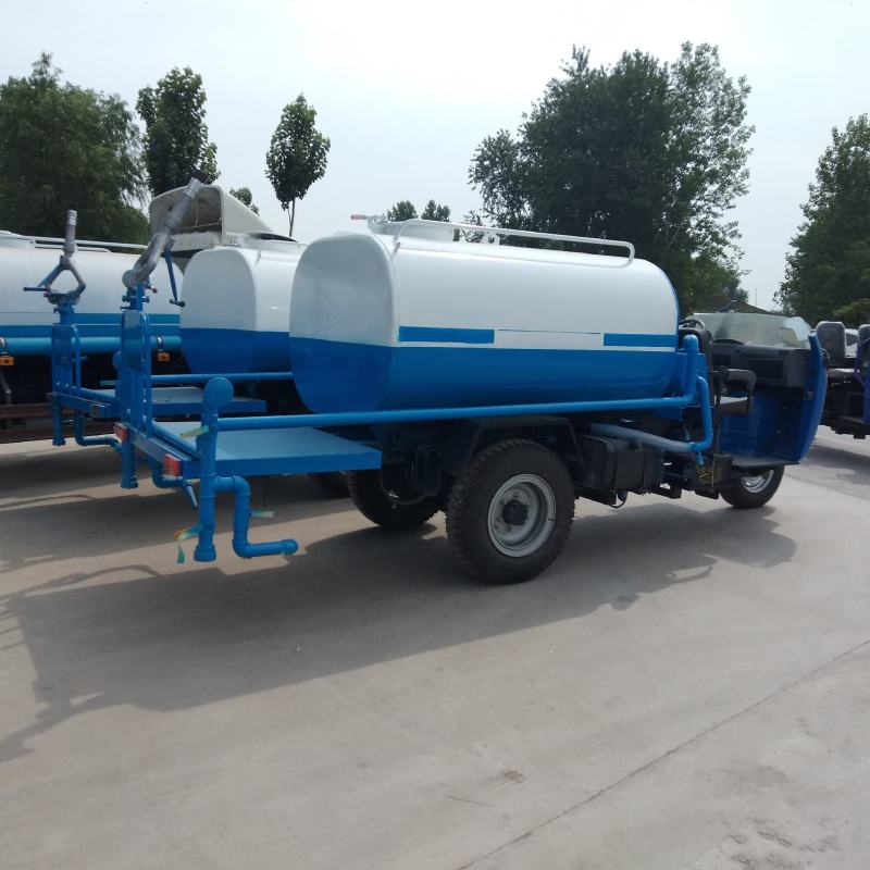 洒水车，二手洒水车，三轮洒水车，环卫洒水车