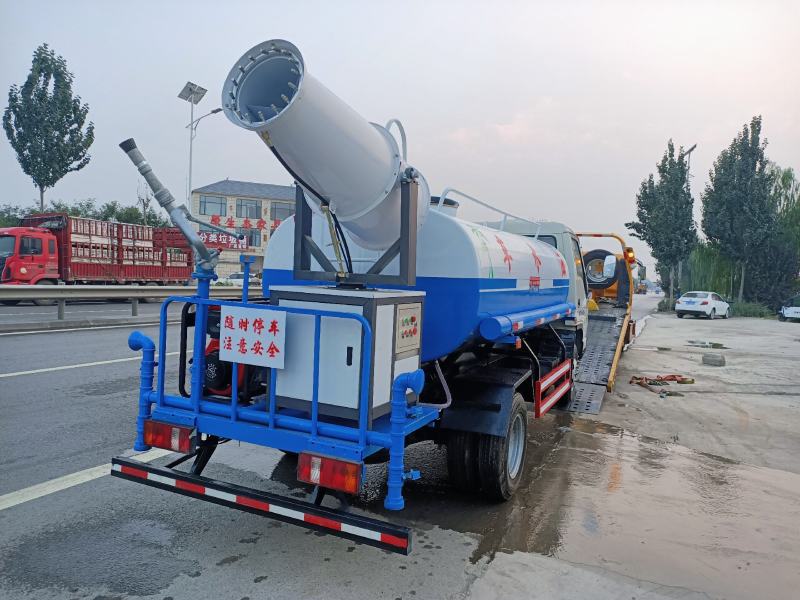洒水车，二手洒水车，三轮洒水车，环卫洒水车