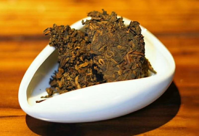 2018年古树料发酵布朗高山普洱茶熟茶357g