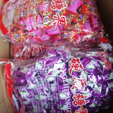 精品散装称斤糖果喜糖巧克力批发，一件30斤年货可混批