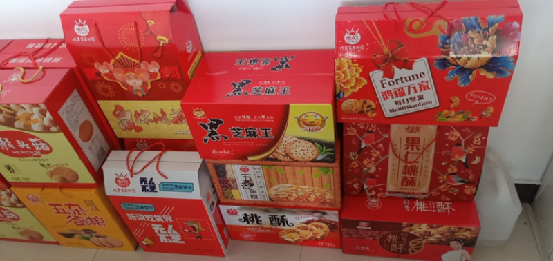 饼干礼盒，猴头菇、五谷杂粮、桃酥、芝麻饼