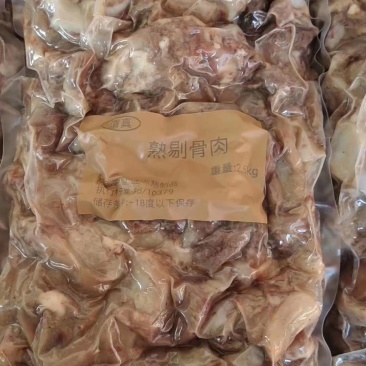 五香剔骨牛肉热卖中.都是新货.质量保证.可长期供应
