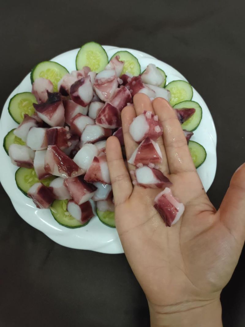 新鲜冷冻章鱼粒20斤海鲜商用章鱼丁小丸子烧材料八爪足鱿鱼