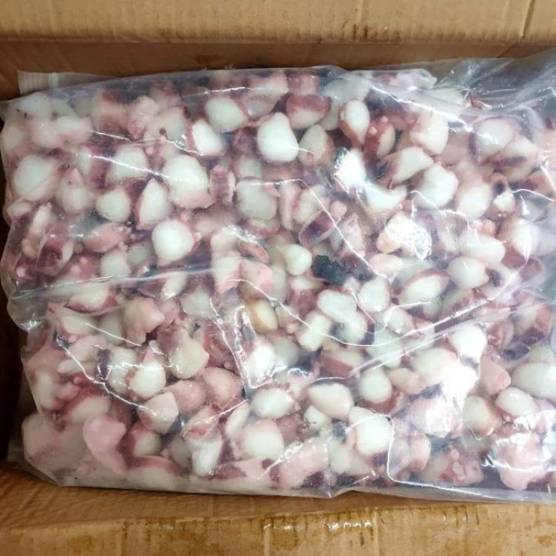新鲜冷冻章鱼粒20斤海鲜商用章鱼丁小丸子烧材料八爪足鱿鱼