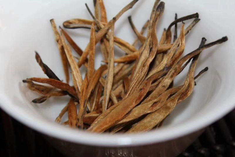 滇红茶头春风庆蜜香大金针滇红无染色