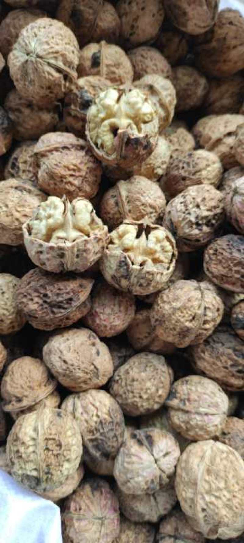 云南麻子核桃批发散装干果薄皮核桃皮薄肉满干熟核桃
