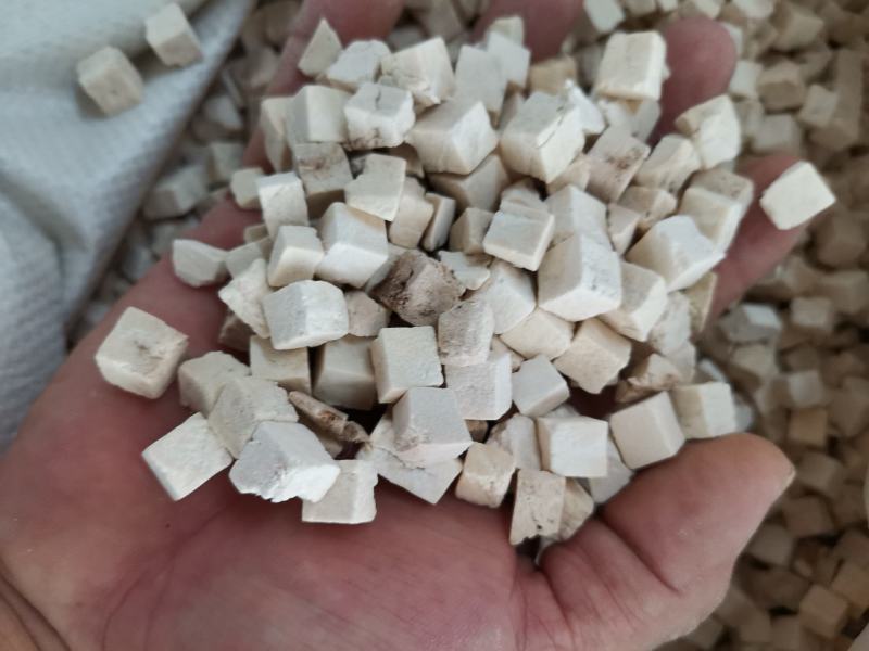 中药材，云苓，茯苓2022年的新货，价格优惠欢迎来电咨询