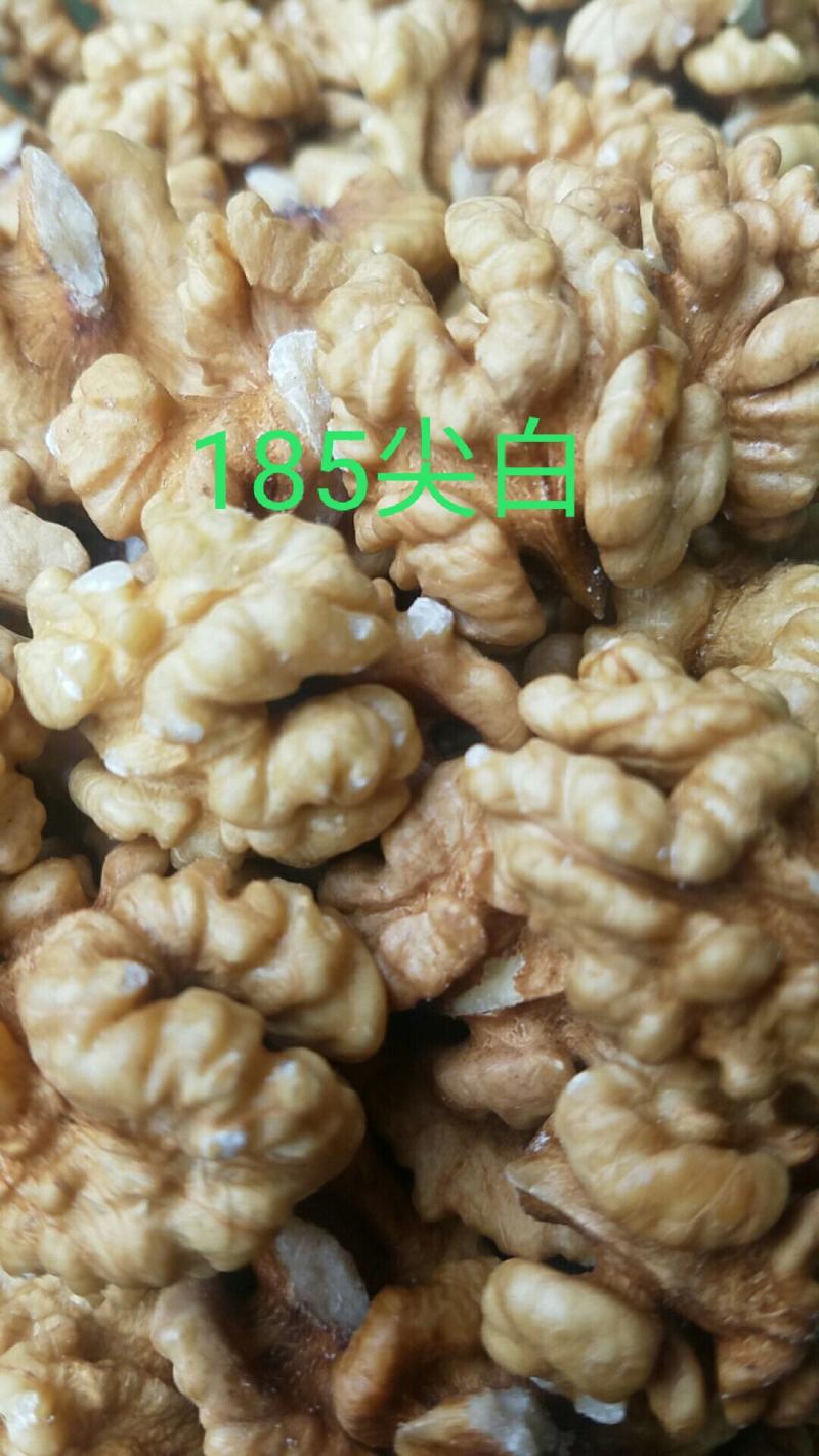 本地核桃仁，新疆核桃仁，各种规格的都有，欢迎各位老板选够