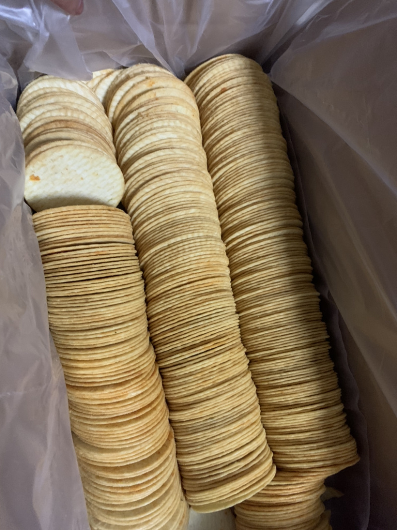 二龙腾飞铁棍山药饼厂家直批一手货源地摊热卖休闲零食