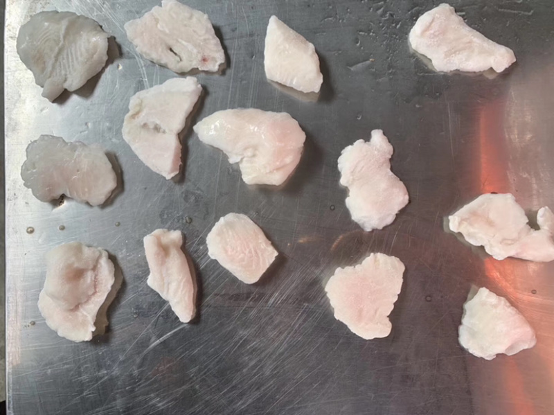 新鲜巴沙鱼切片巴沙鱼片冷冻巴沙鱼片无刺无骨鱼肉酸菜鱼