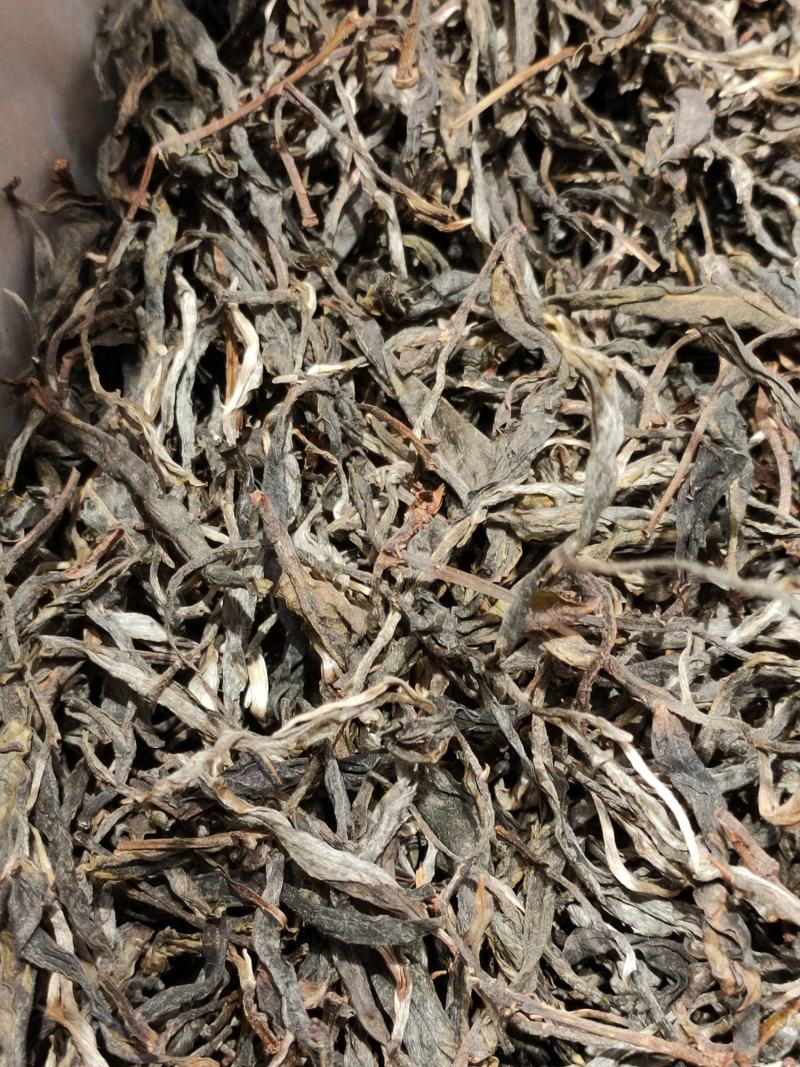 2020年【秋茶首批次】坝糯古树藤条茶散料生茶
