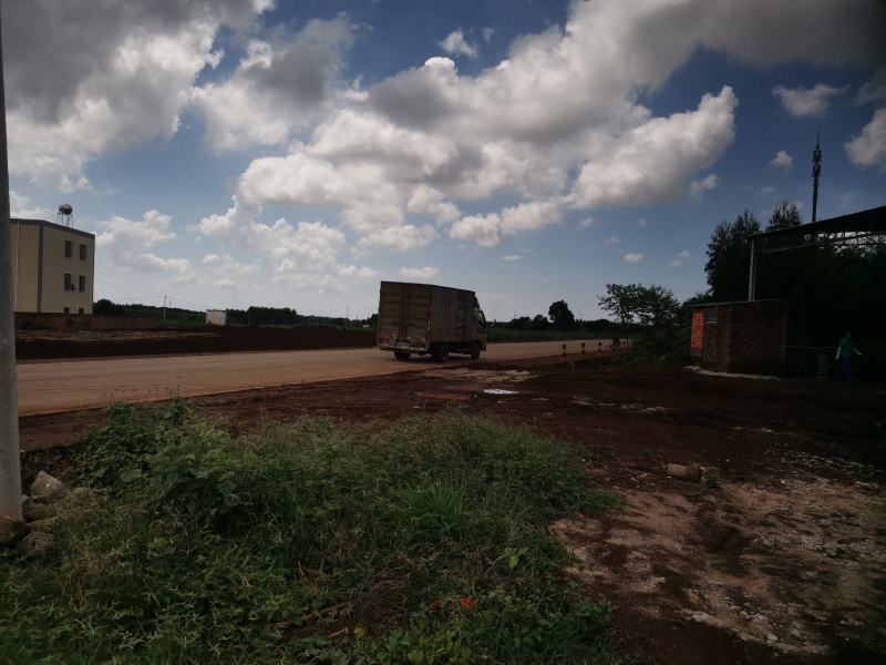 求租空地10亩或者苗场转让，靠近国道或者省道
