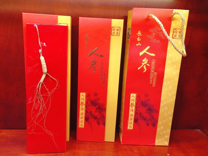 林下参单支装礼盒，配手拎兜