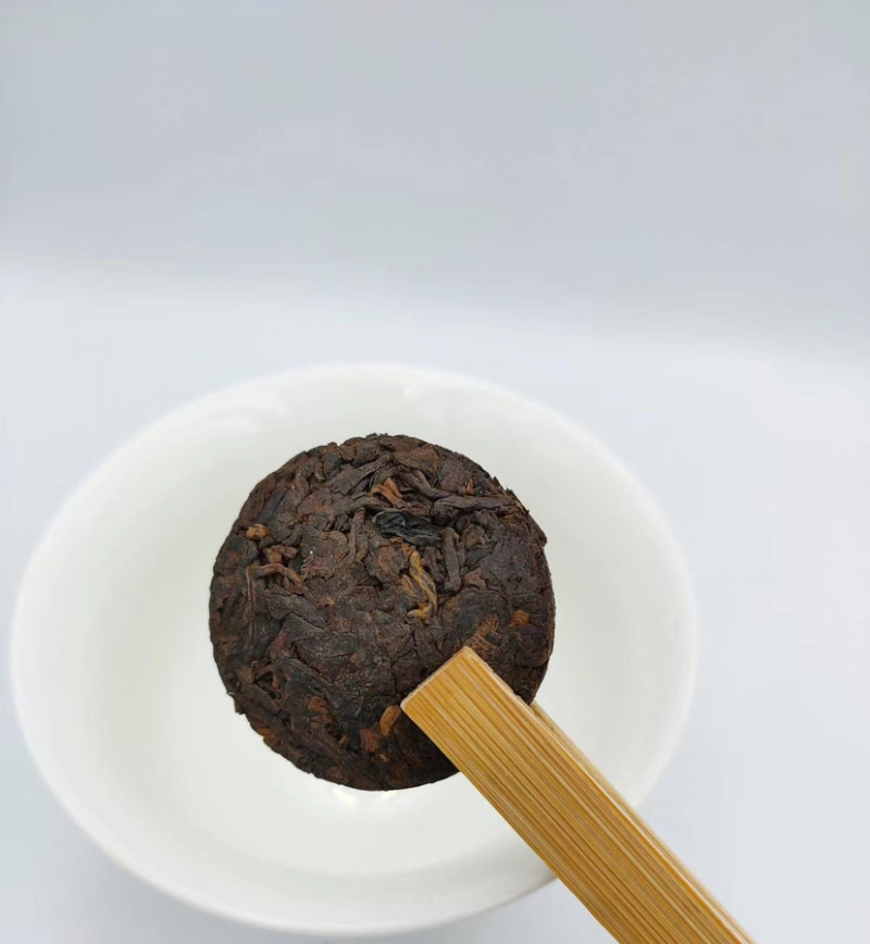 普洱茶小玉饼一饼3元熟茶喜欢喝浓的一次饼还可以泡半饼