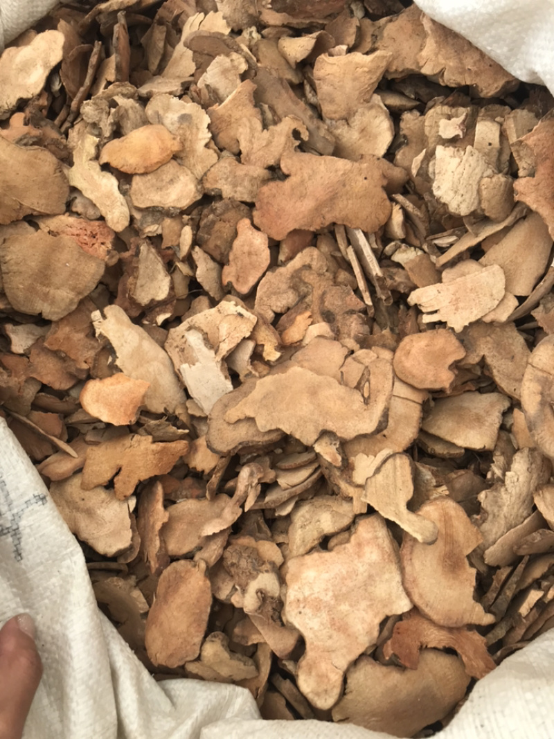 土茯苓土茯苓保庆药业批发土茯苓干片实物拍摄！