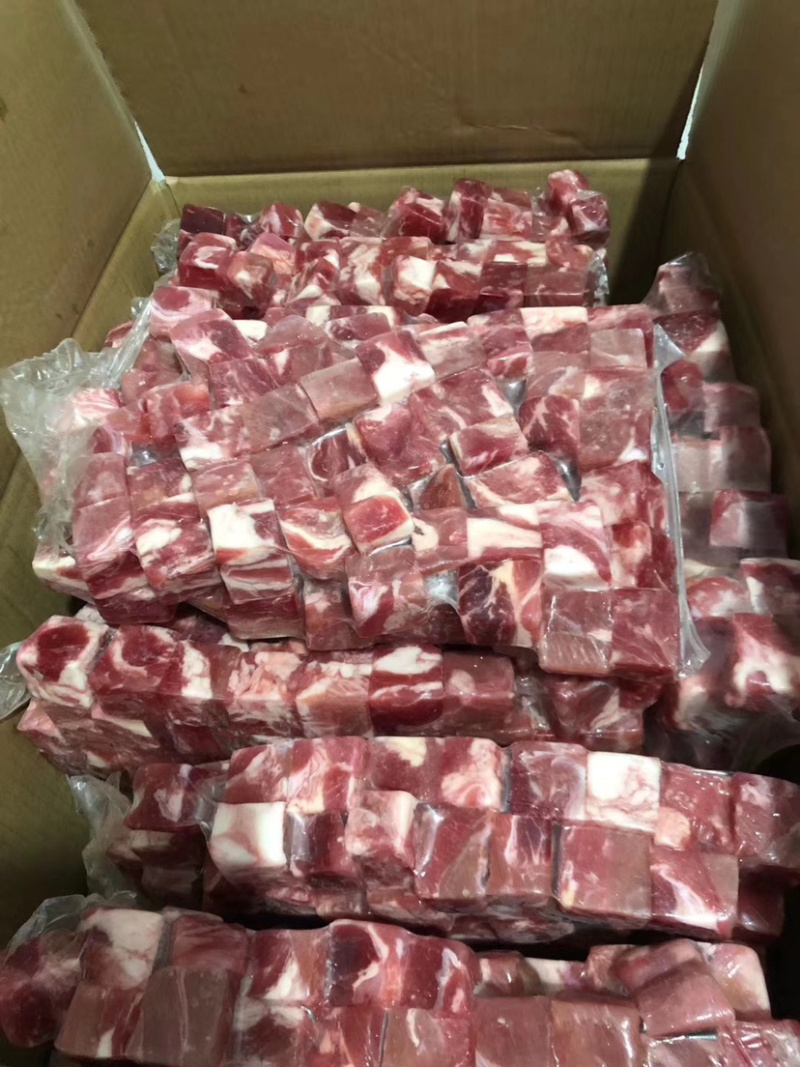 高品质牛肉粒。厂家直销口感好不散不碎量大从优