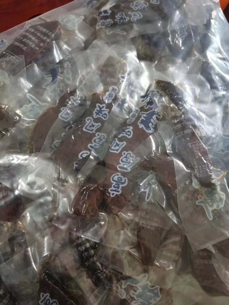 大块肉，牛肉干，猪肉干，鸭风干，腊肉，正宗牛肉。厂家直销