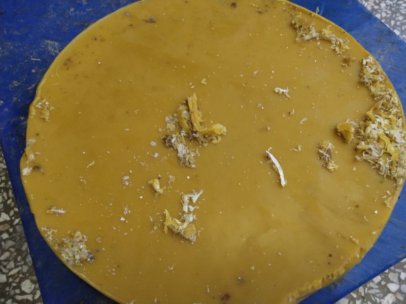 湖北土蜂蜡，黄蜡，白蜡，纯蜂蜡农家纯手工，无杂质