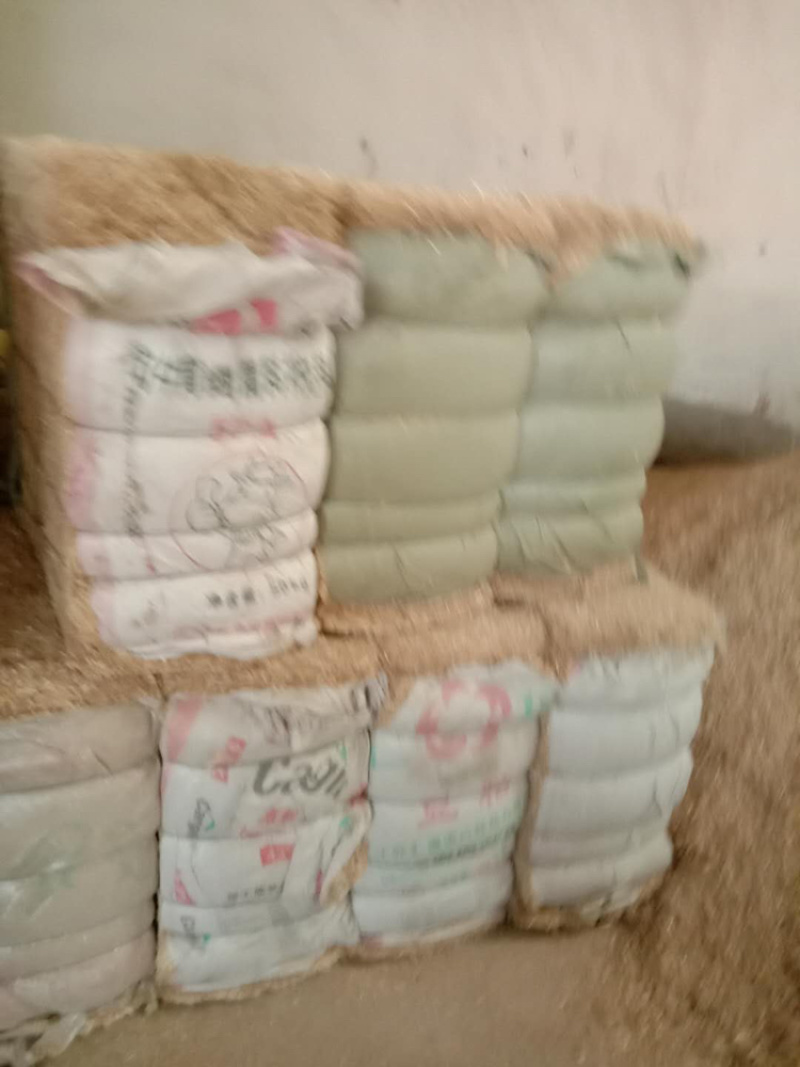 各种精品花生秧，纯麦糠，盖笋糠灰，麦毛，等