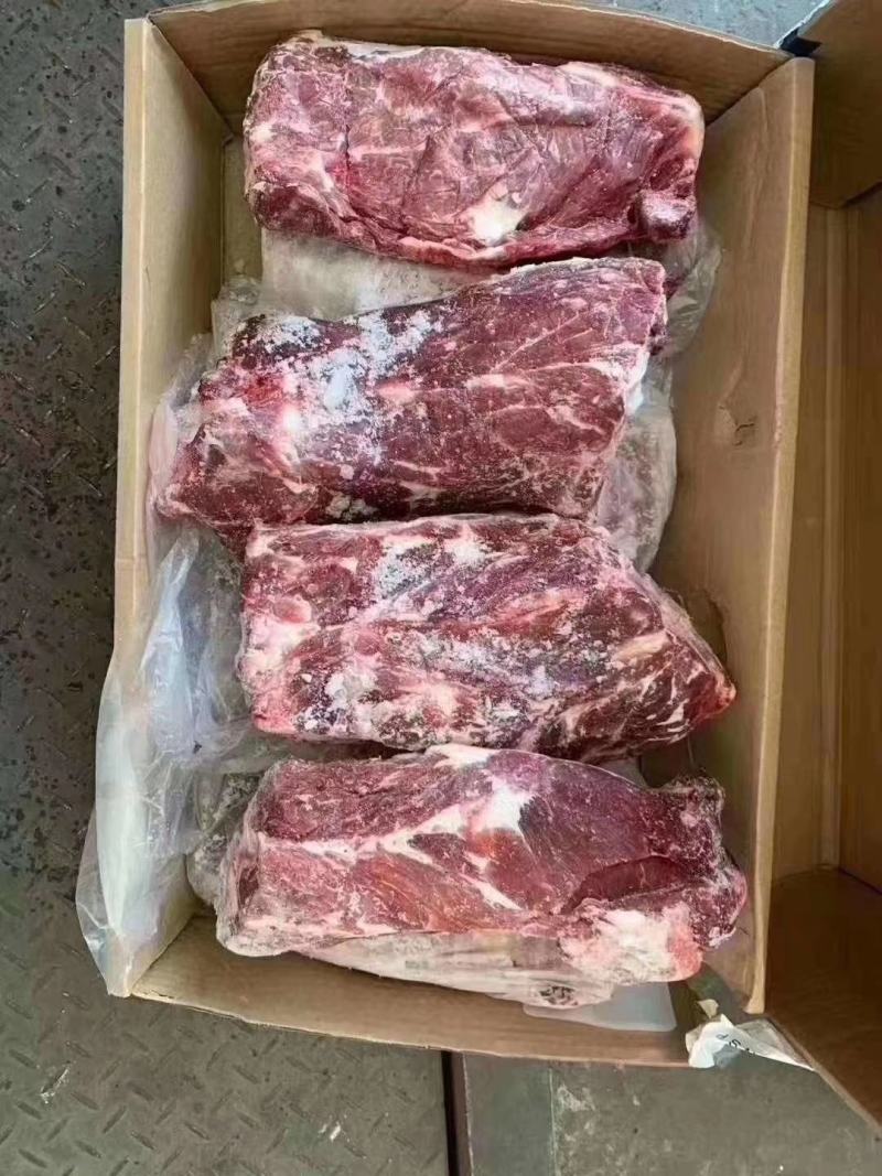 精品-牛脖骨，满肉牛脖骨，全国市场发货，可常年供应