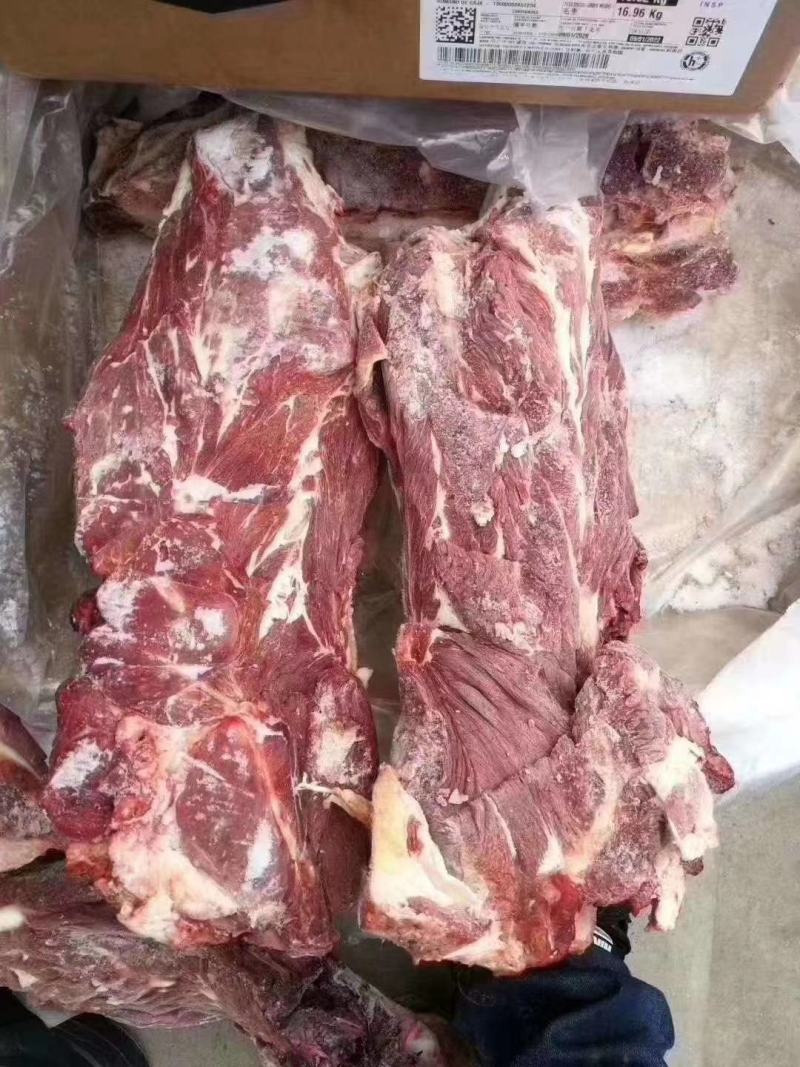 精品-牛脖骨，满肉牛脖骨，全国市场发货，可常年供应