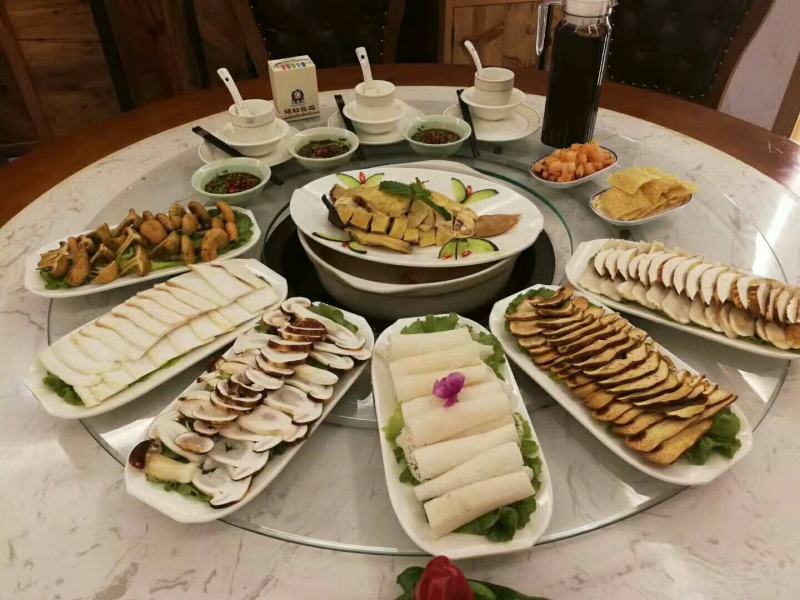 云南纯野生新鲜黄牛肝菌精品
