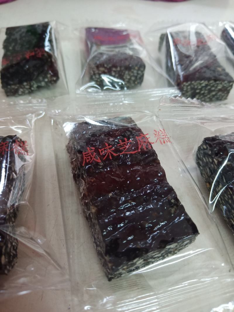 纯手工制作，黑芝麻糕，软，香，甜