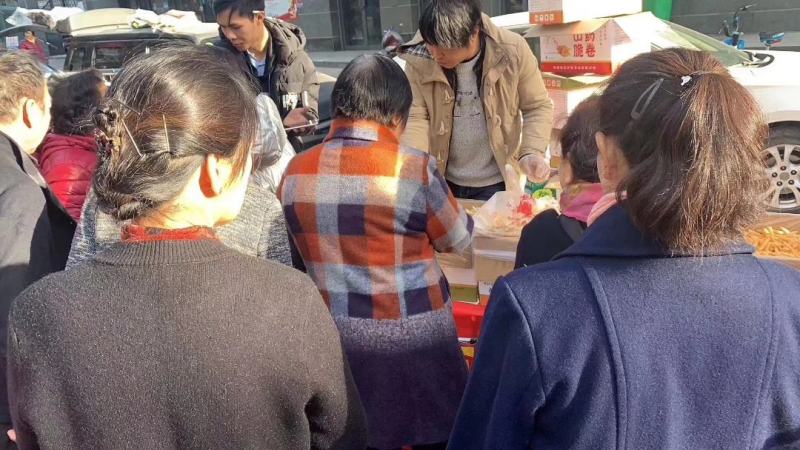 火爆招商2020展会地摊热销铁棍山药脆卷箱爆款山药脆