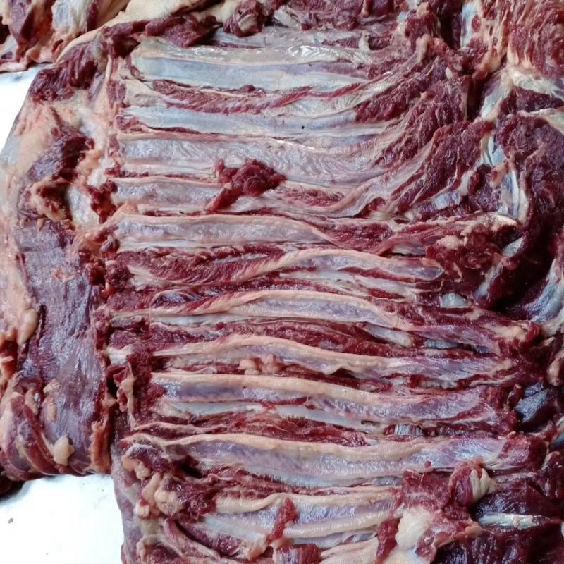 现杀驴肋条肉，精修去油。剔骨，保证新鲜度肉质新鲜