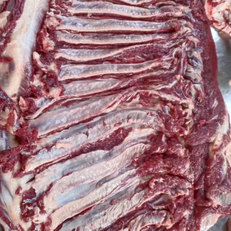 现杀驴肋条肉，精修去油。剔骨，保证新鲜度肉质新鲜