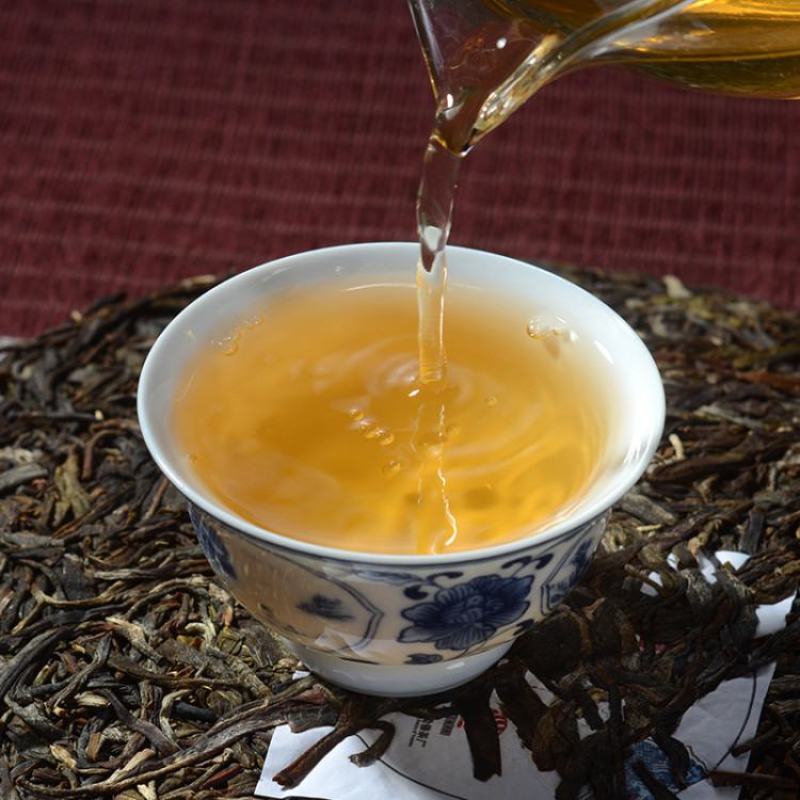 普洱生茶买一送一勐傣2017年古树茶云南普洱茶生茶饼