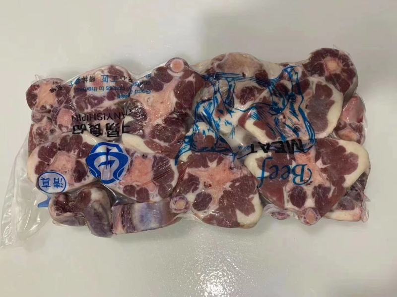 牛尾，牛尾切块真空包装质量保证，有现货，欢迎订购。