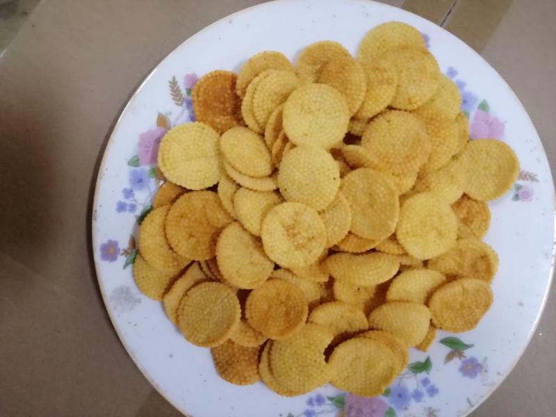 农副食品小米煎饼口味齐全欢迎进店选购电联