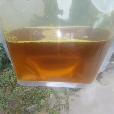 原味当地冬菜籽油，味道香，用物理冷压榨法。