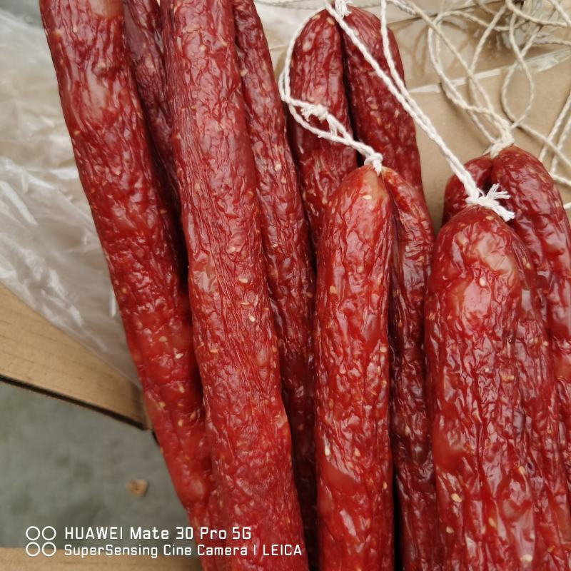 香肠腊肠川味麻辣香肠五香麻辣广味香肠摆地摊香肠