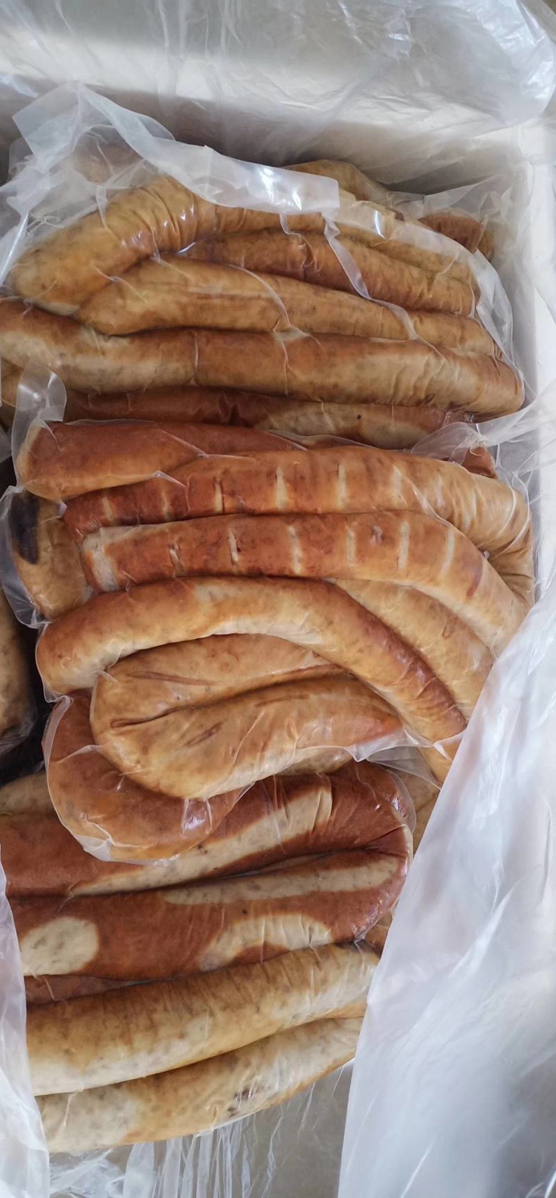 熏驴肠，自家熟制品加工厂加工，口感美味，色泽金黄