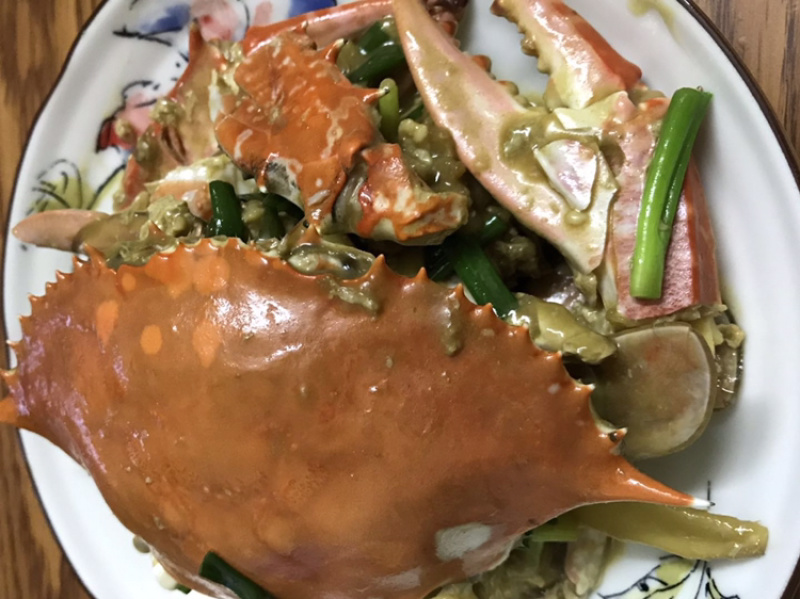 西非蓝蟹肉质饱满船冻货适合中餐大排档香辣炒