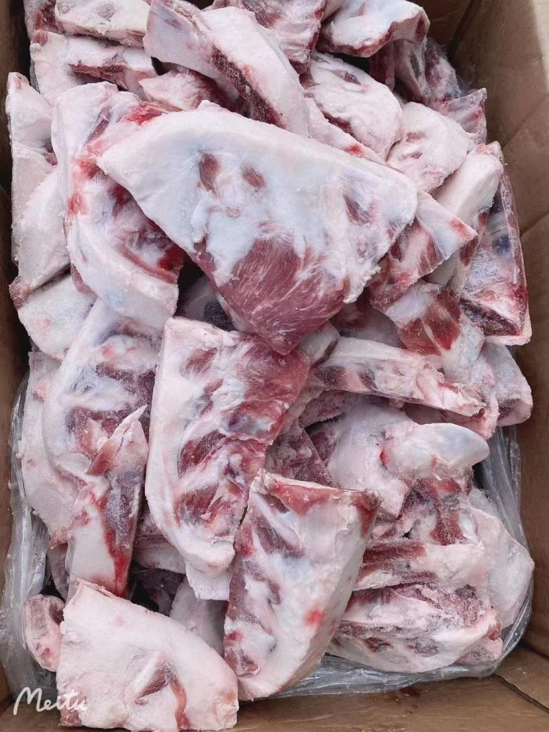 多肉羊胸口骨，羊三角排，40斤一件，适合红烧，酱烧