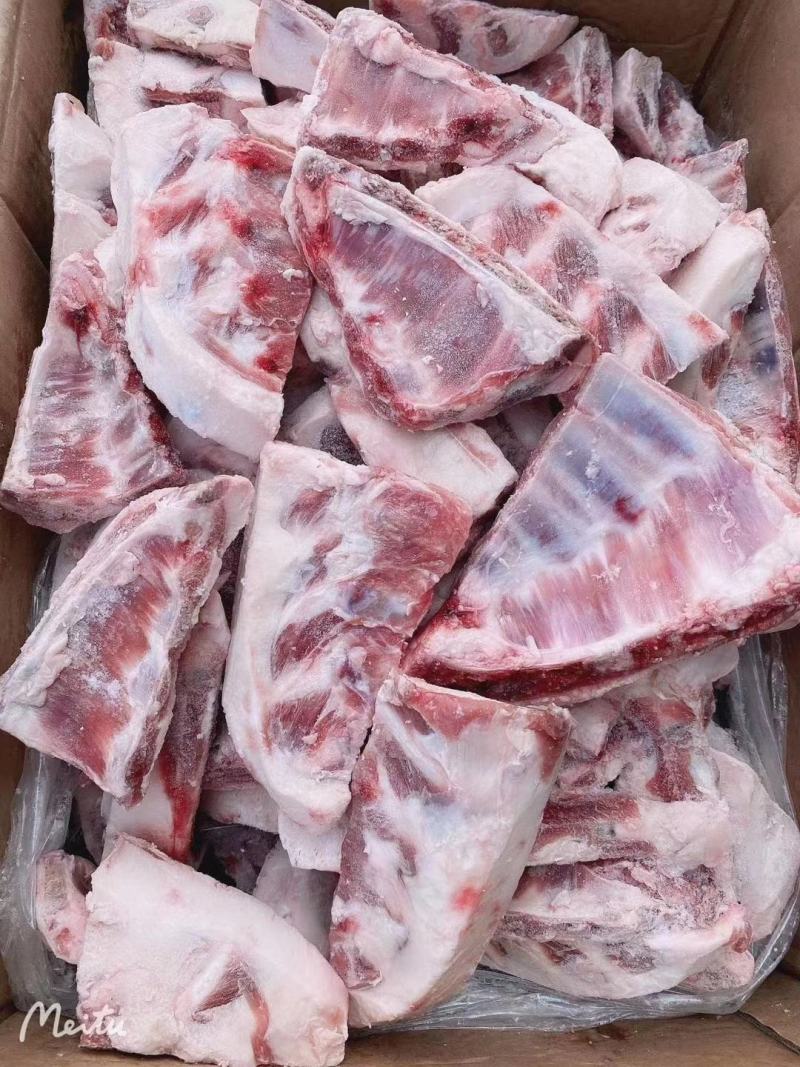 多肉羊胸口骨，羊三角排，40斤一件，适合红烧，酱烧