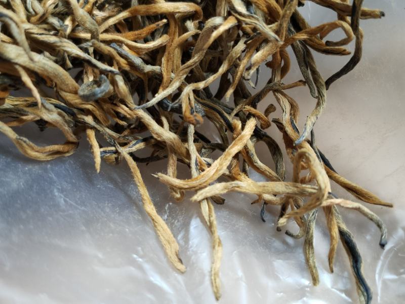 昌宁金丝红茶金豪披覆蜜糖香浓郁汤色金黄透亮