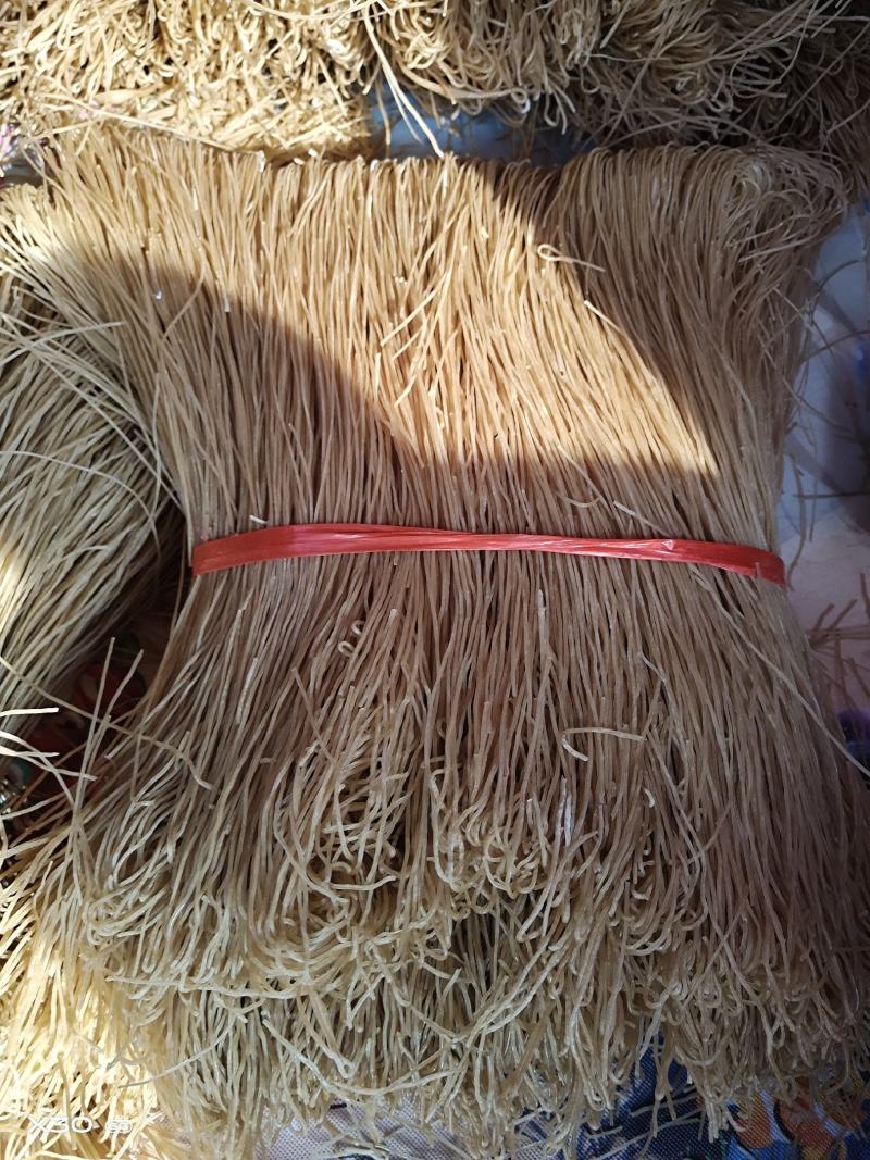 广友园林万亩纯红薯粉条，自产自销，可实地看货和视频